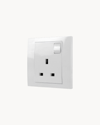 Vivace 13 Amp Switched Socket – Schneider Electric Vivace socket, catalogue number KB15, White – 13 A rated. Genuine Schneider Electric product supplied by HYDZ Traders, Pakistan.