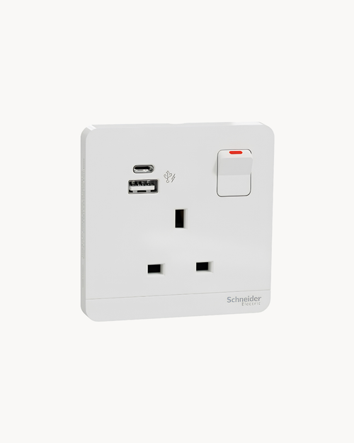 Avatar On 13 Amp Switched Socket With USB A+C – Schneider Electric Avatar On socket, catalogue number E8315DACUSB, White finish – 13 A rated, USB-A and USB-C charging. Suitable for homes, offices and commercial buildings.