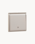 Pieno 20 Amp Double Pole Switch With Neon – Schneider Electric Pieno double pole switch, catalogue number E8231D20N, Wine Gold finish – 20 A rated, neon indicator, double pole. Genuine Schneider Electric product supplied by HYDZ Traders, Pakistan.