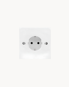 S-Classic 16 Amp Schuko Socket – Schneider Electric S-Classic socket, catalogue number E426/16, White – 16 A rated, Schuko (European plug). Suitable for homes, offices and commercial buildings.